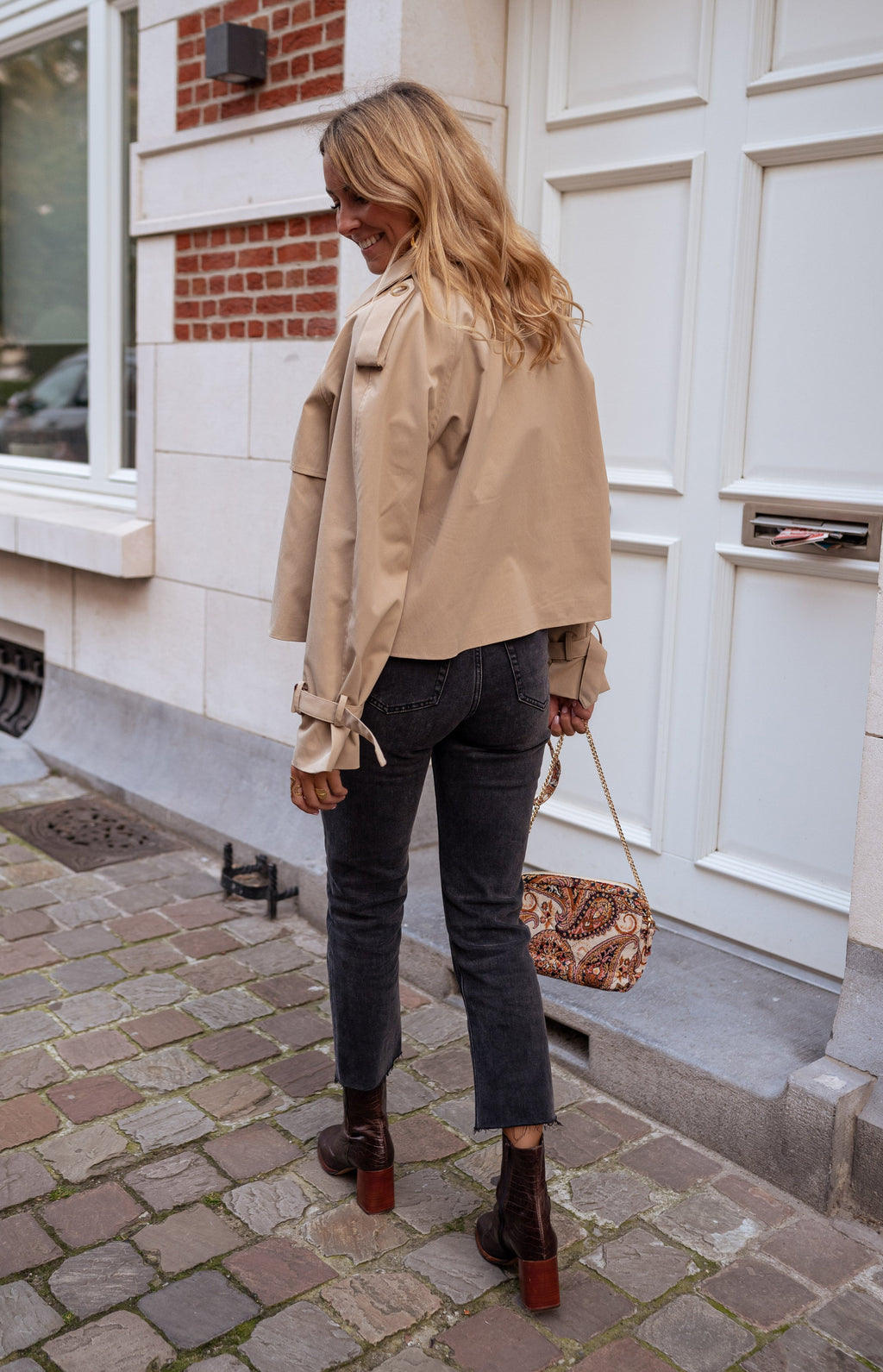 Alyssa | Women's Cropped Double Breasted Coat