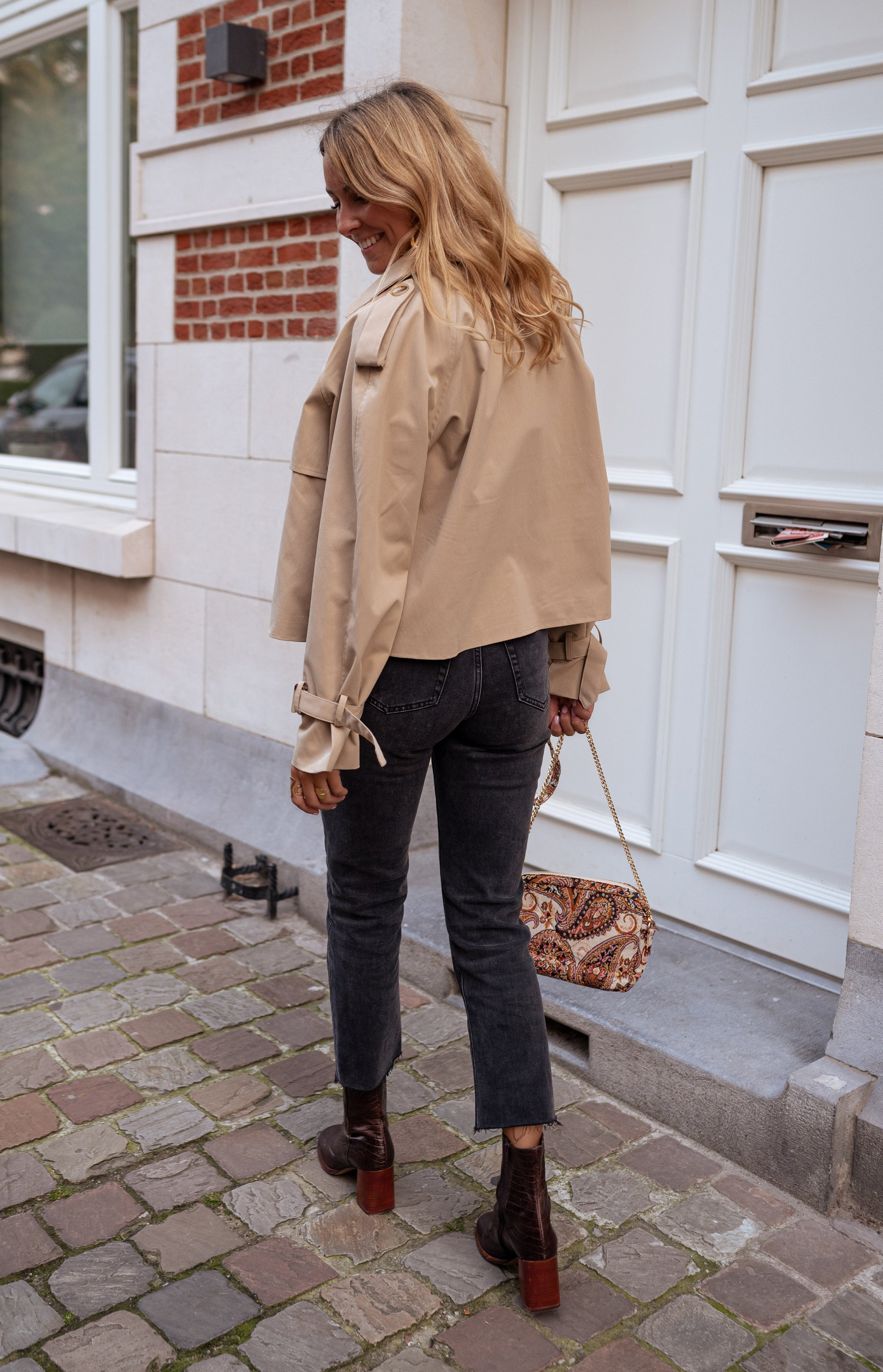 Alyssa | Women's Cropped Double Breasted Coat