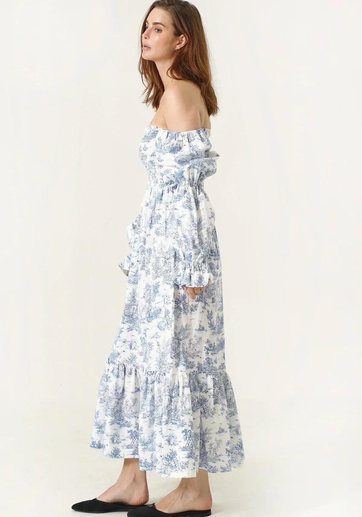 Brianna® | Chiffon dress with bell sleeves