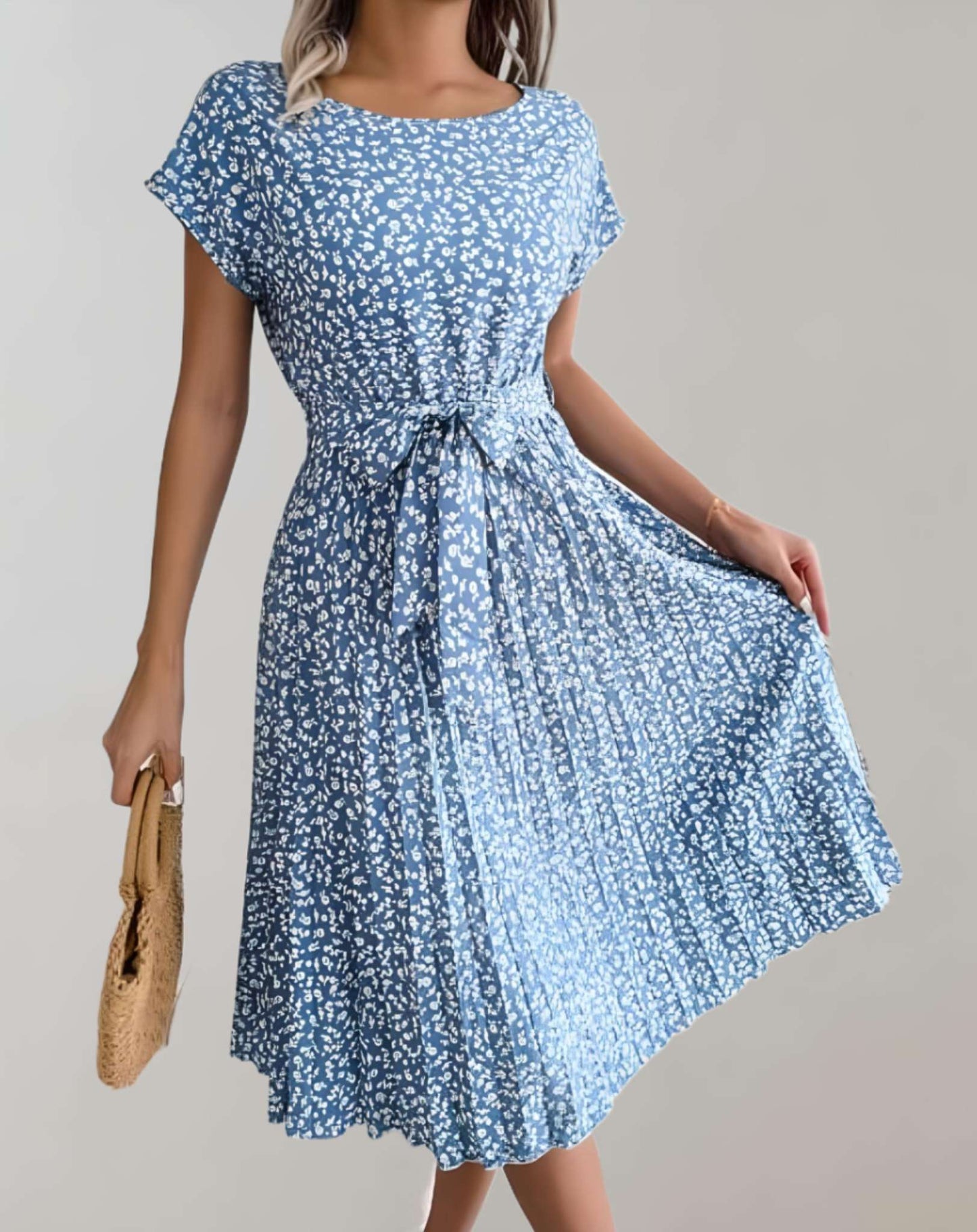 Daniela® | Effortless and elegant summer dress