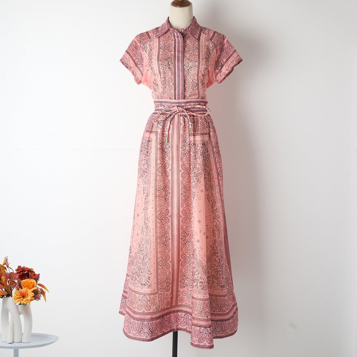 Angela® | Impera printed blouse and falda set