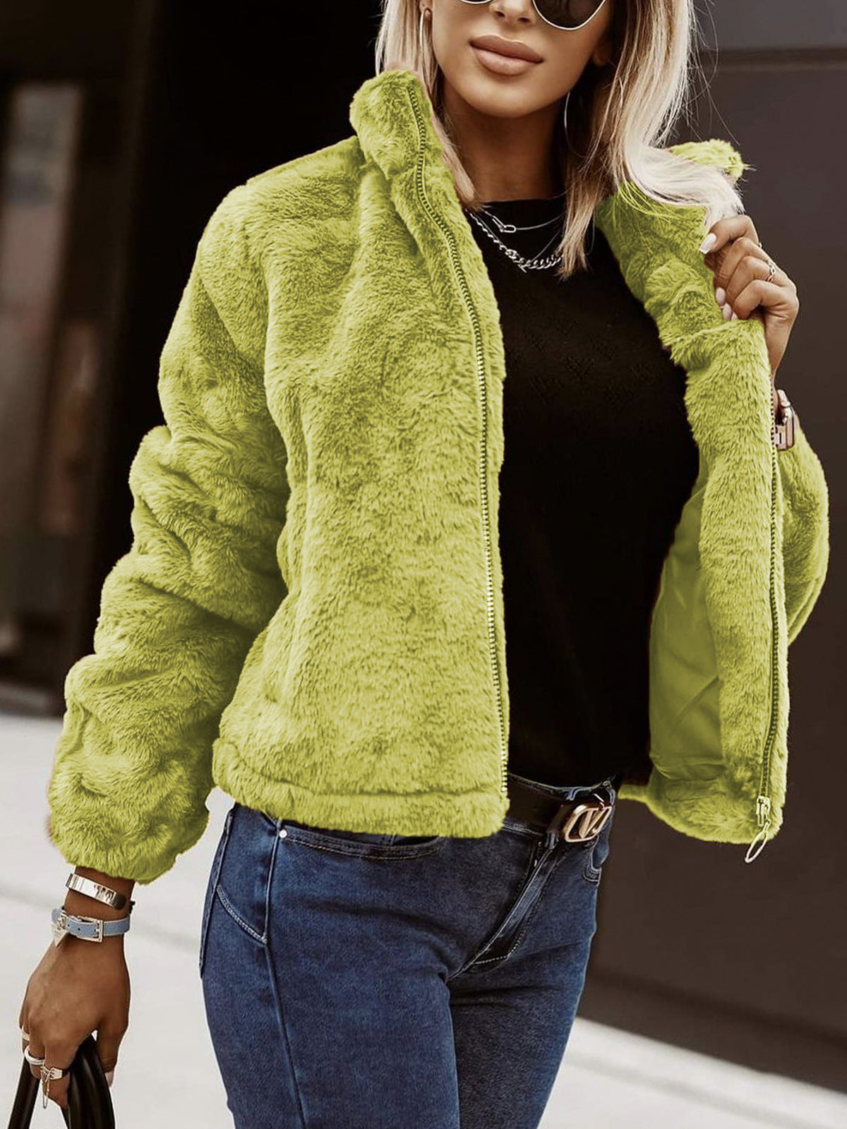 Women’s Faux Fur Coat – Oversized Fit – High Collar – Zipper Front – Plush Texture