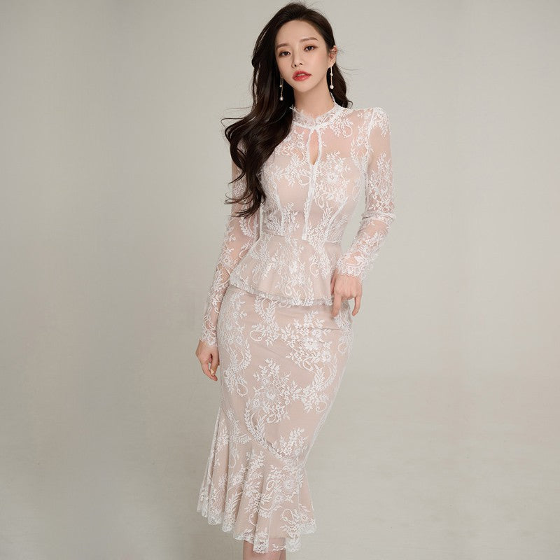 Women's Elegant Lace Dress - Long Sleeves - Vintage Floral Design