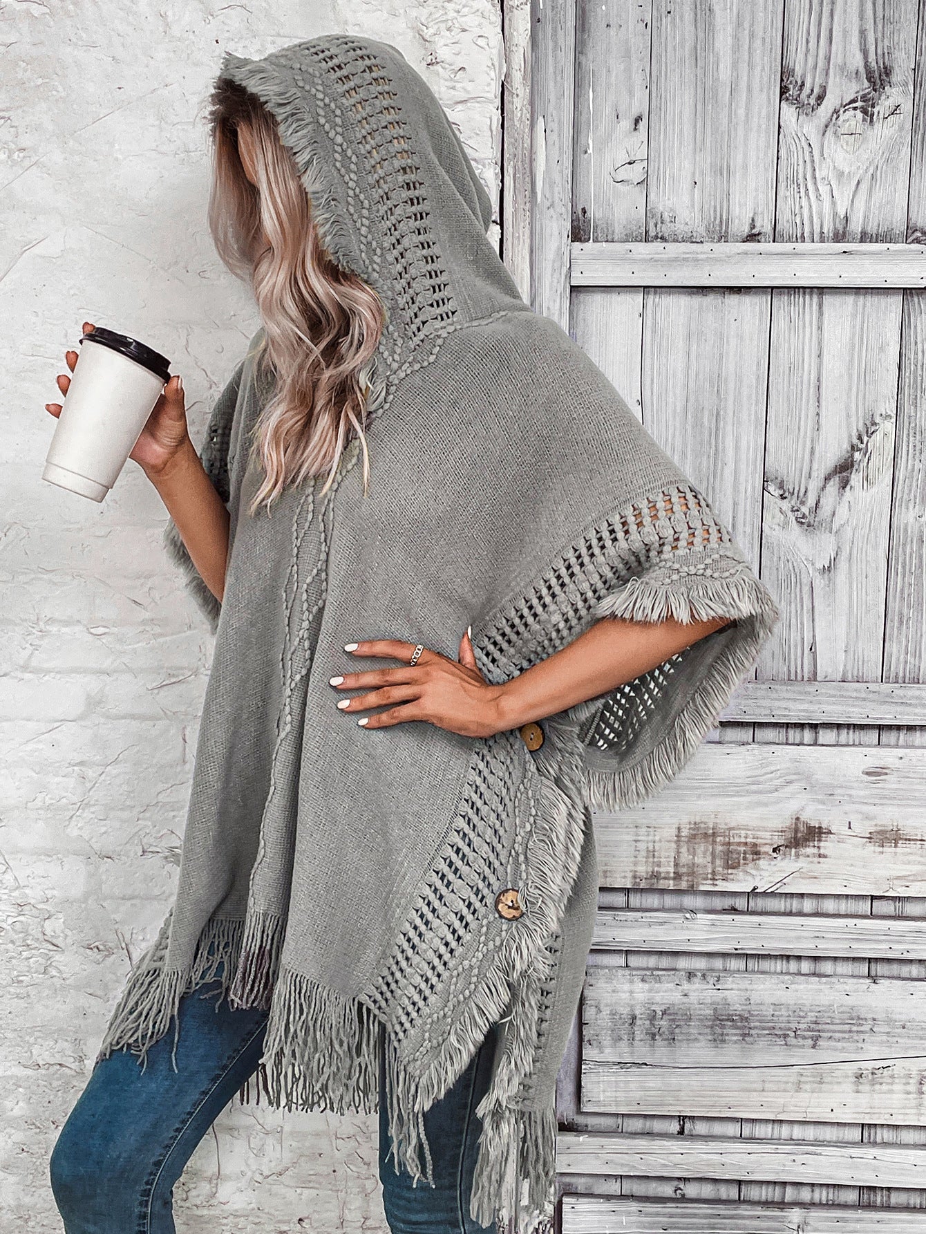 Women’s Poncho – Knitted Wool Blend – Oversized Fit – Hooded – Fringe Hem – V-Neck