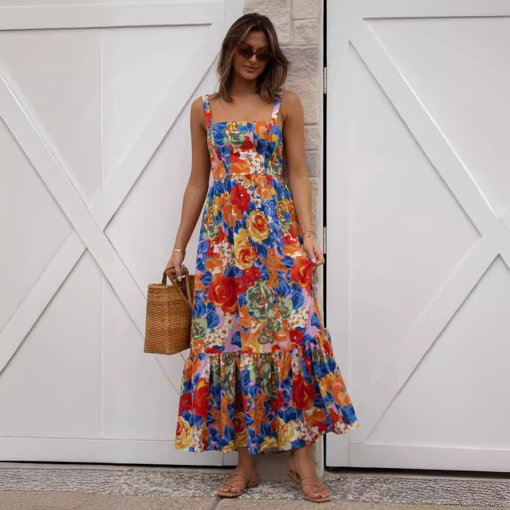 Diana® | Long dress with a square neckline and a vibrant floral print