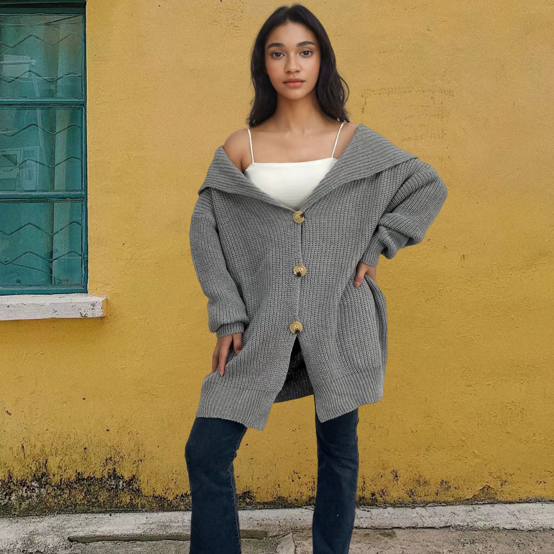 Women’s Oversized Cardigan – Knitted Wool – Thigh Length – Button Front – Pockets