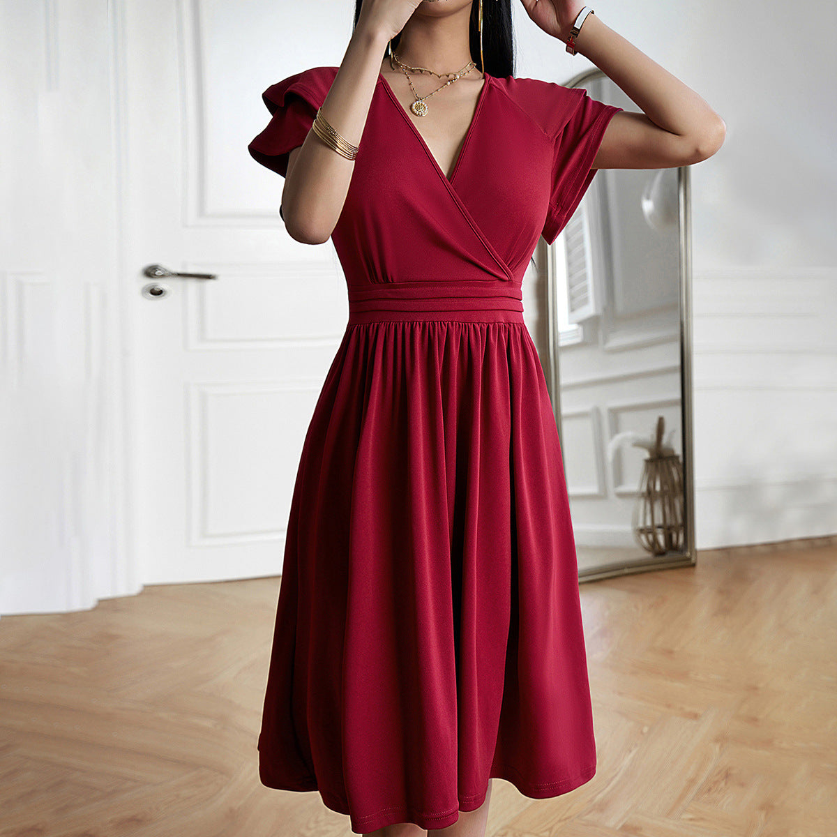 Serena | Elegant Short Dress with Tailored Fit and Pleated Design