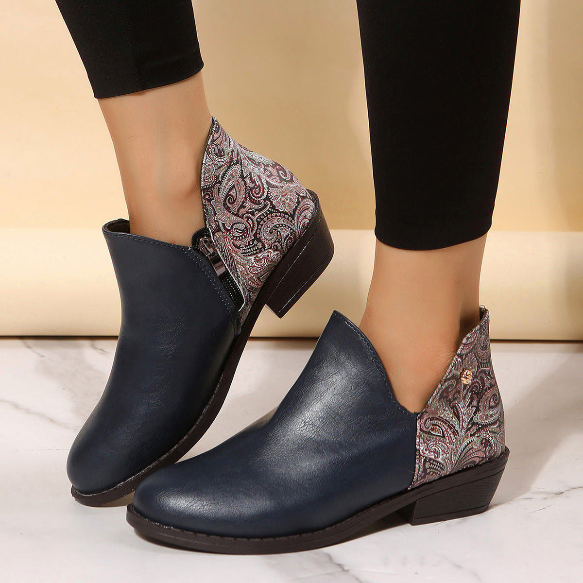 Catalina® | Custom-made, supportive orthopedic boots
