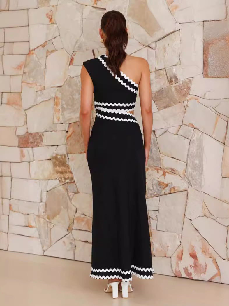 Amanda® | One shoulder dress