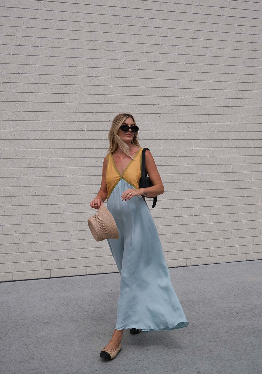 Cristina® | V-neck dress