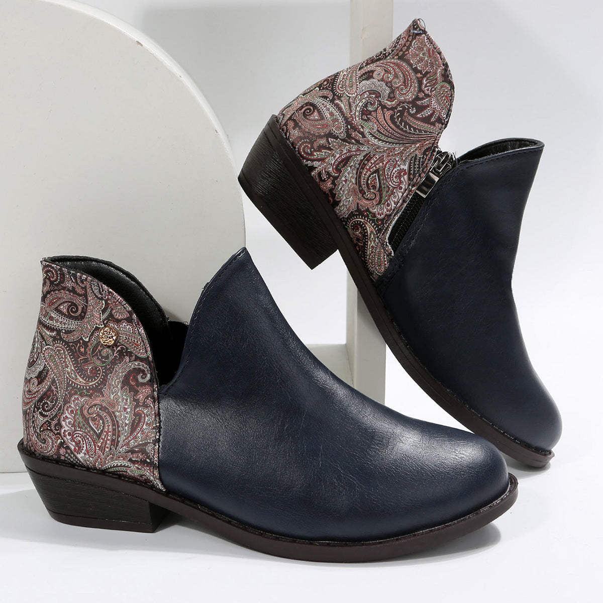 Catalina® | Custom-made, supportive orthopedic boots