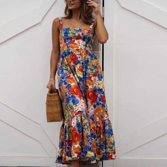 Diana® | Long dress with a square neckline and a vibrant floral print