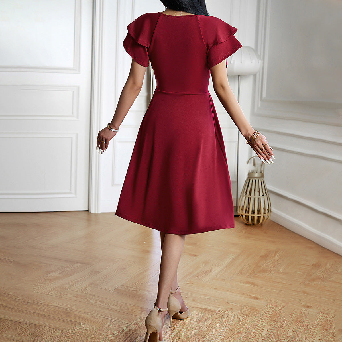 Serena | Elegant Short Dress with Tailored Fit and Pleated Design