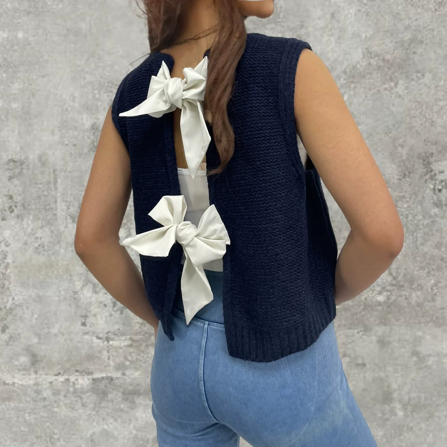 Women’s Knitted Vest Cardigan – Wool Blend – Relaxed Fit – Sleeveless Bow Back