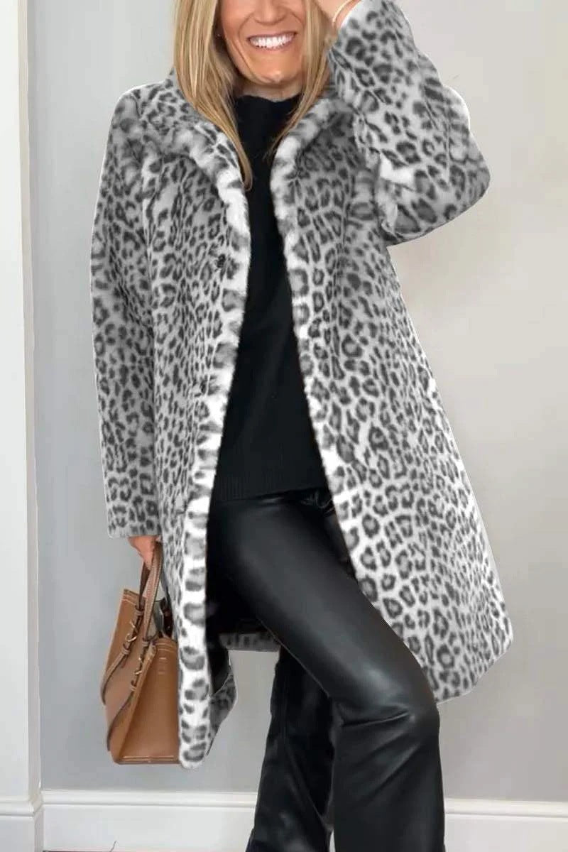 Women’s Coat – Faux Fur – Oversized Fit – Notched Collar – Leopard Print – Casual
