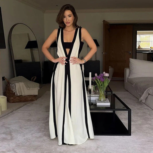 Caroline® | Two-tone long dress with V-neck