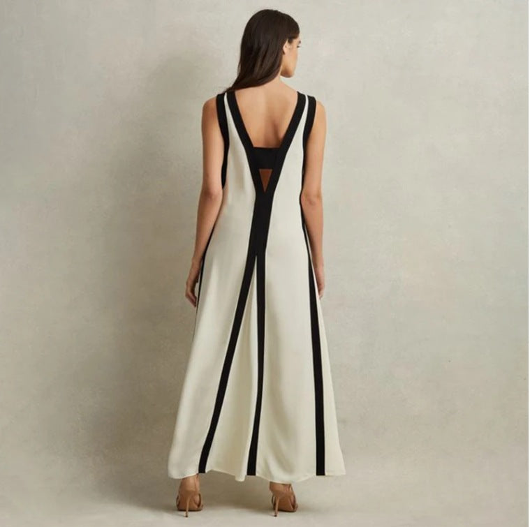 Caroline® | Two-tone long dress with V-neck