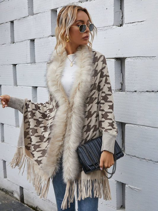 Women’s Cardigan – Relaxed Fit – Knitted Houndstooth – Fur Collar – Tassel Hem