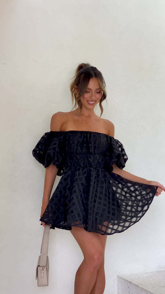 Diana® | Mini dress with puff sleeves and a checked pattern