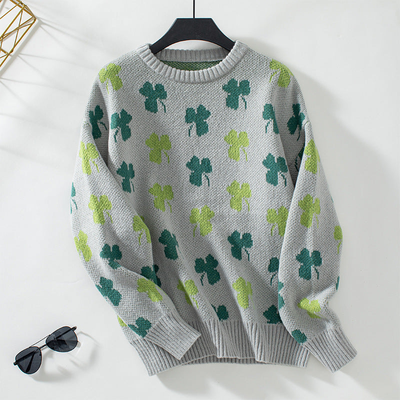 Elisa® | Knitted sweater with a lucky clover pattern