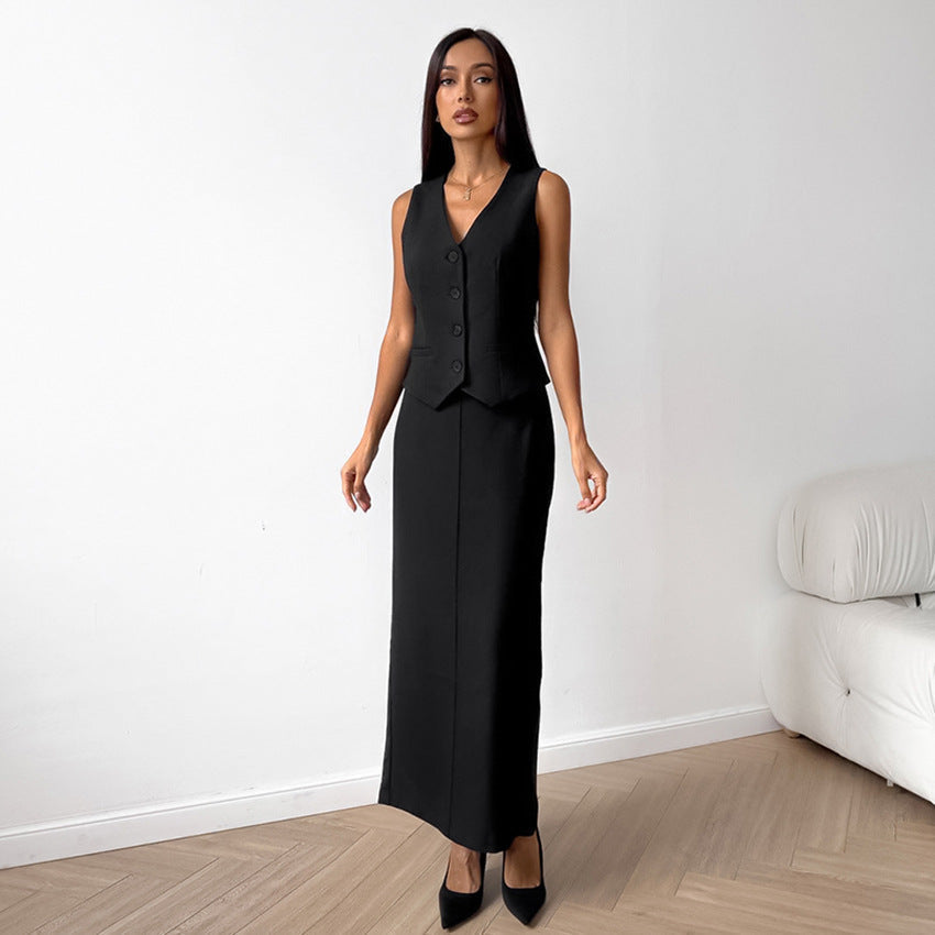 Brynhild® | Black sleeveless vest and long skirt set