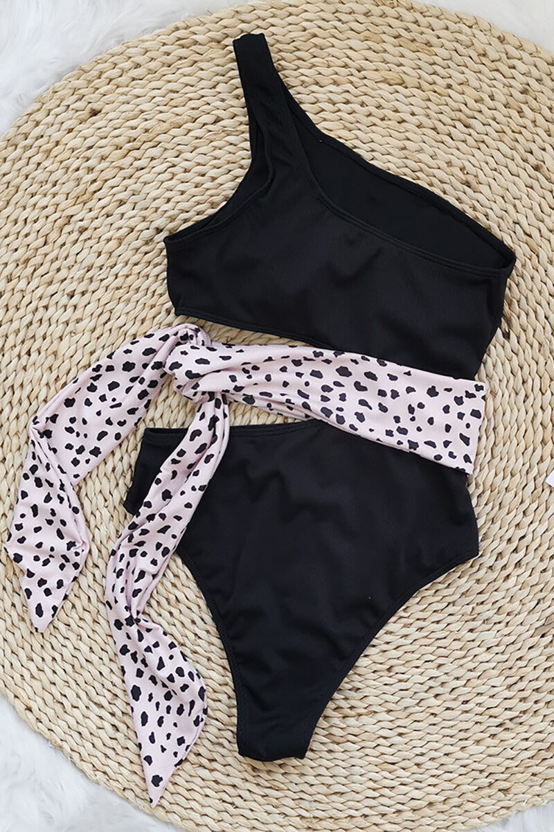 Aurora® | Two-tone asymmetrical swimsuit with lace