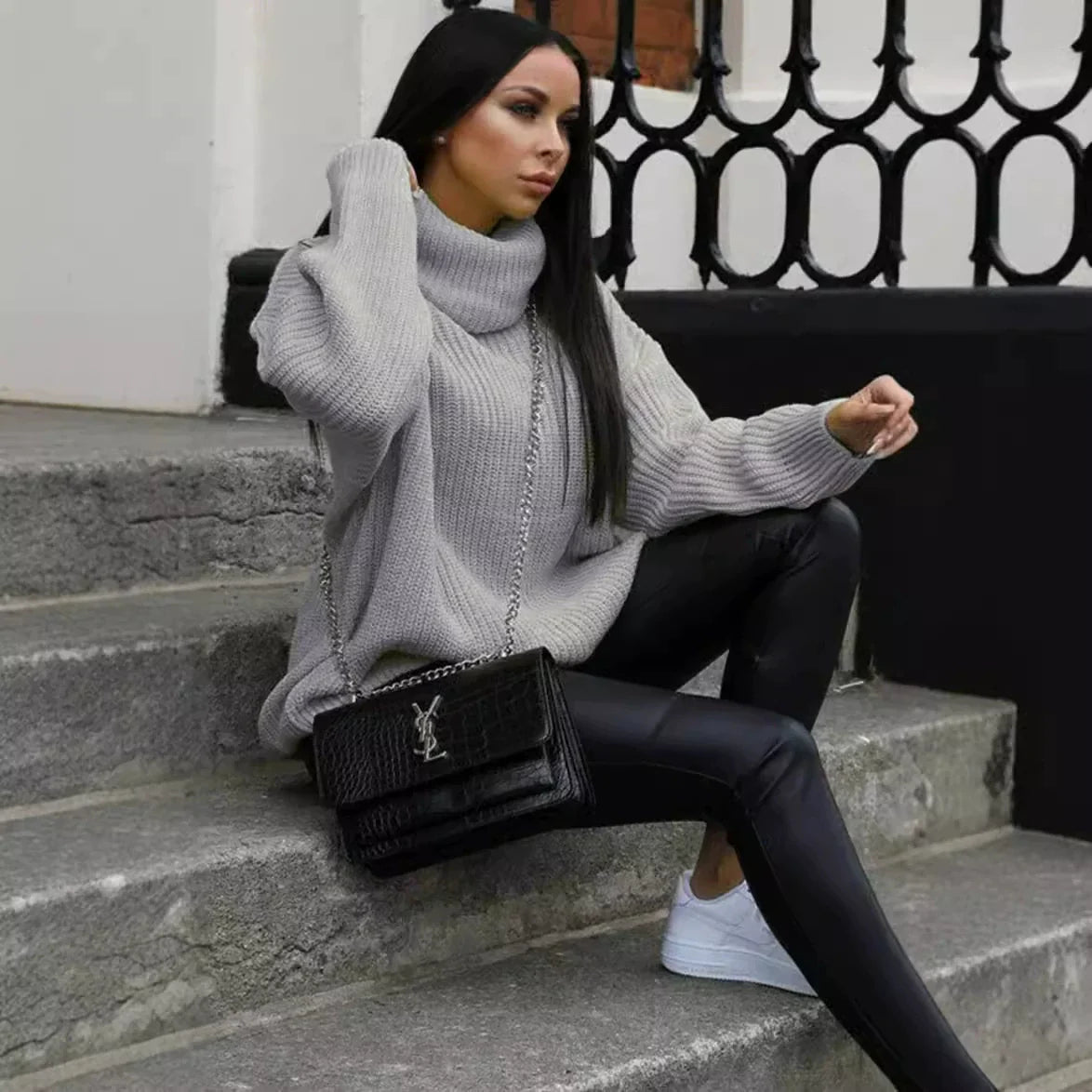 Women’s Knitted Sweater – Oversized Fit – Turtleneck – Ribbed Sleeve Casual Pullover