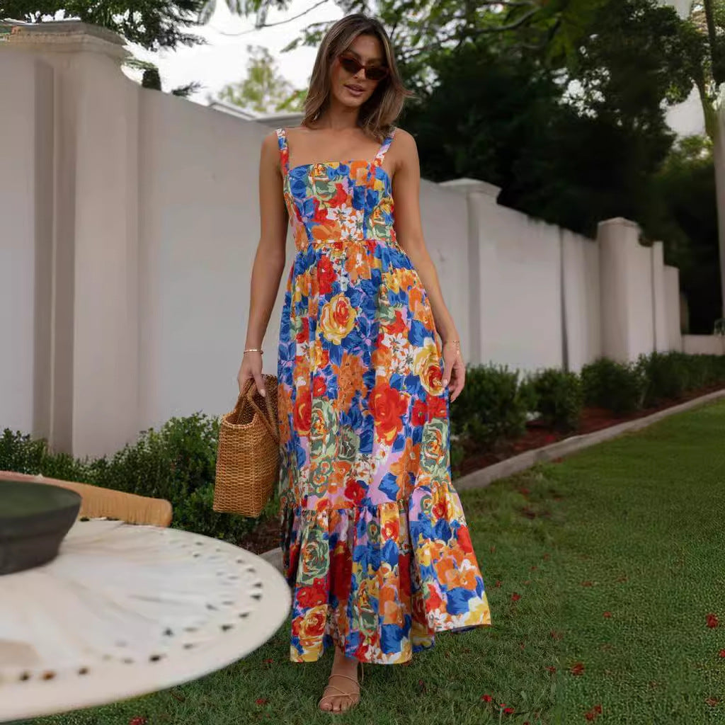 Diana® | Long dress with a square neckline and a vibrant floral print