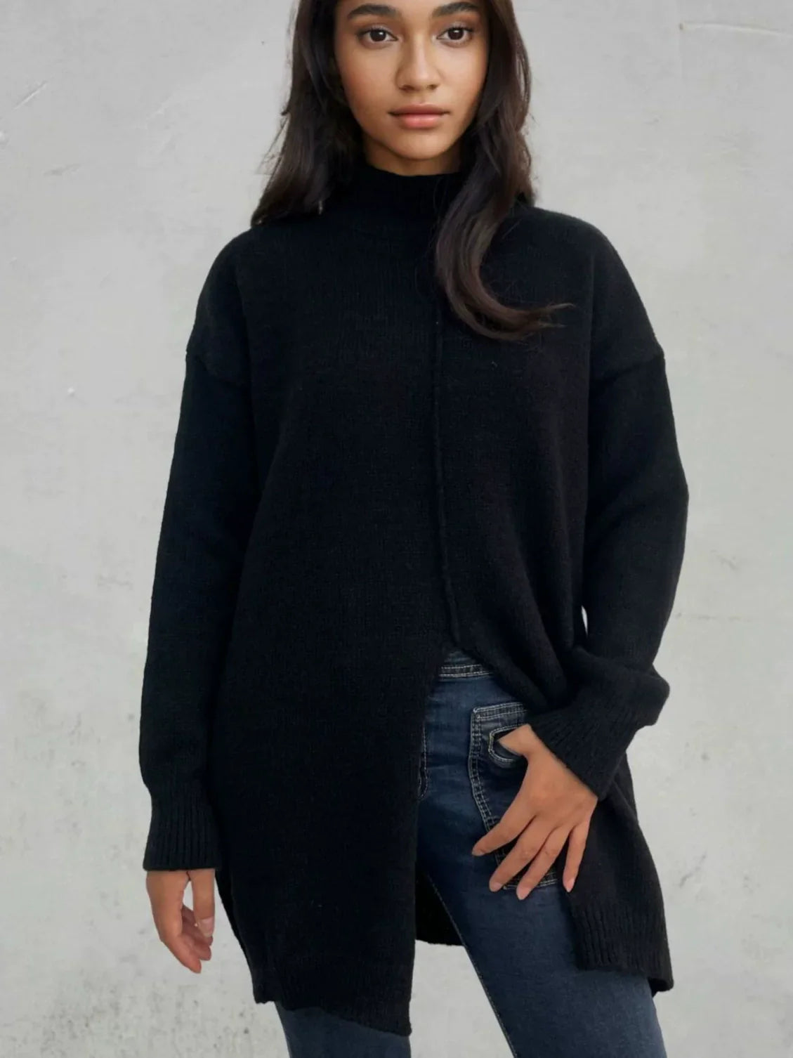 Women’s Pullover Sweater – Wool – Oversized Fit – Half Turtleneck – High Slit Hem
