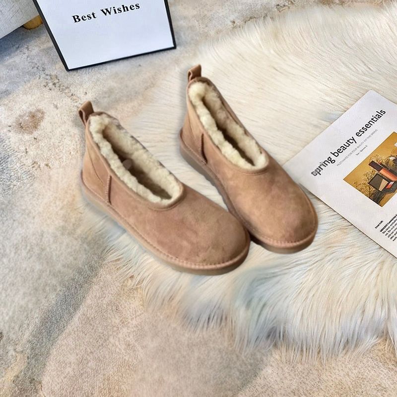 Deborah® | Soft and warm faux fur shoes for women