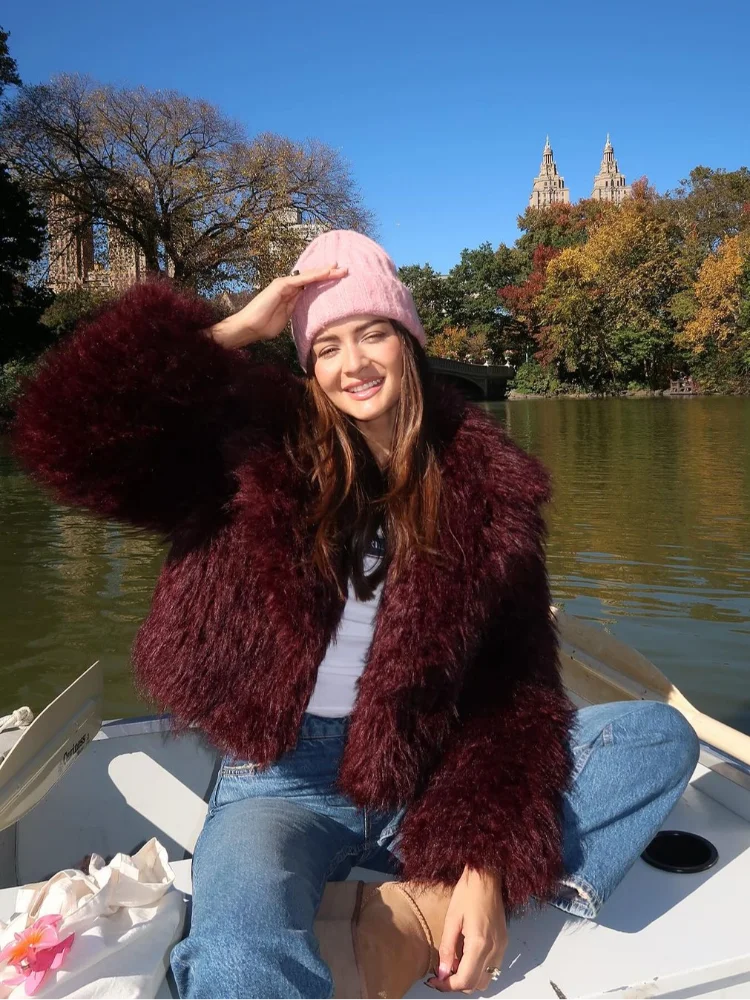 Denise® | New soft and warm fur jacket for women, elegant and chic
