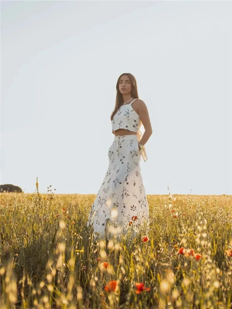 Caridad® | Floral top and skirt set