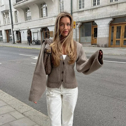 Barbara® | Women's cardigan with long sleeves and button placket