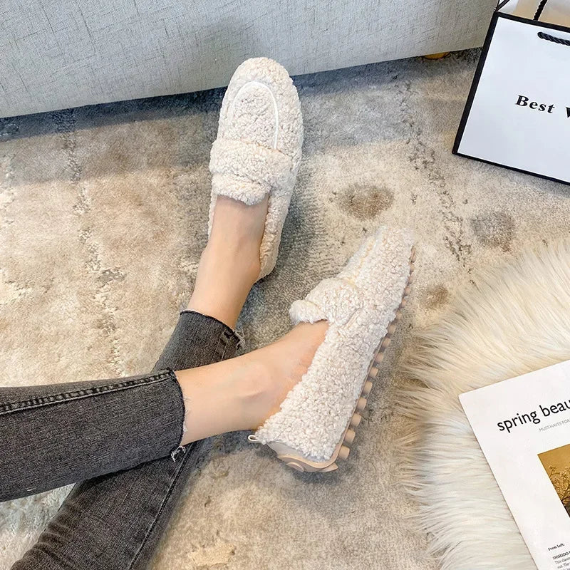 Clara® | Cozy Slippers