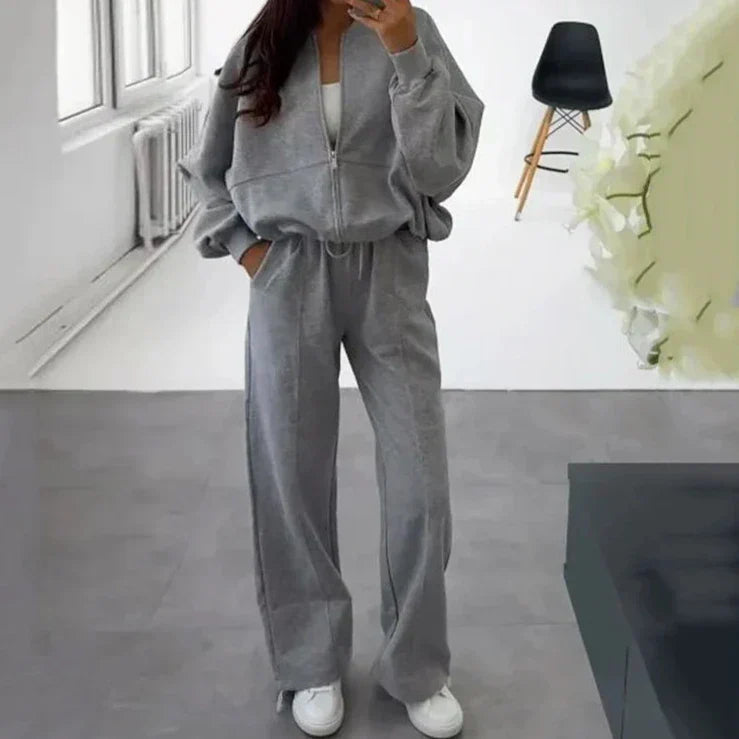 Cassandra® | Casual set with zip fastening