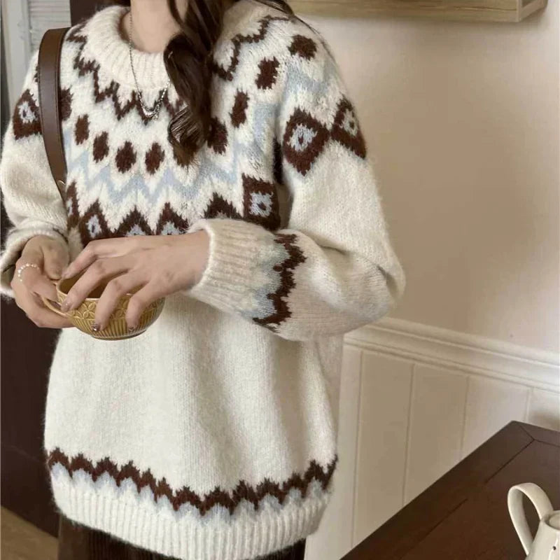 Antonia® | Stylish Scandi turtleneck sweater for women