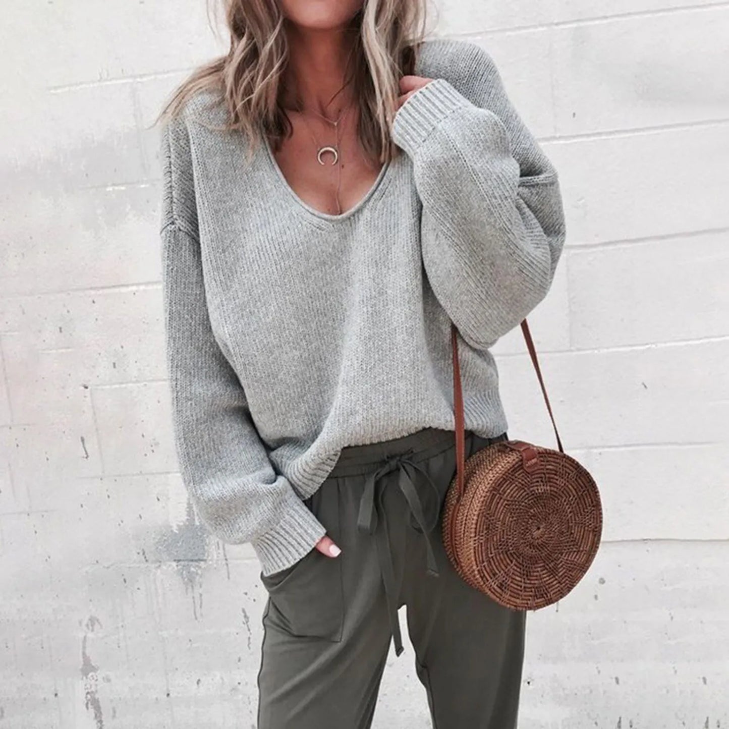 Cressida® | Elegant women's sweater with a V-neck