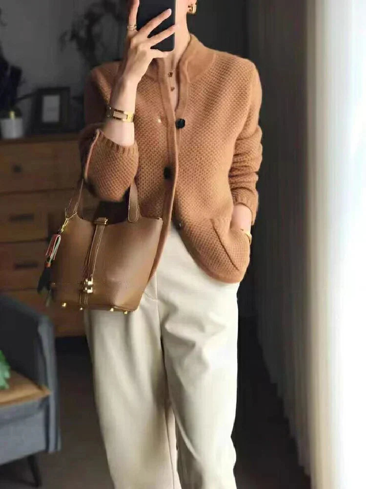 Dulce® | Elegant and versatile winter sweater