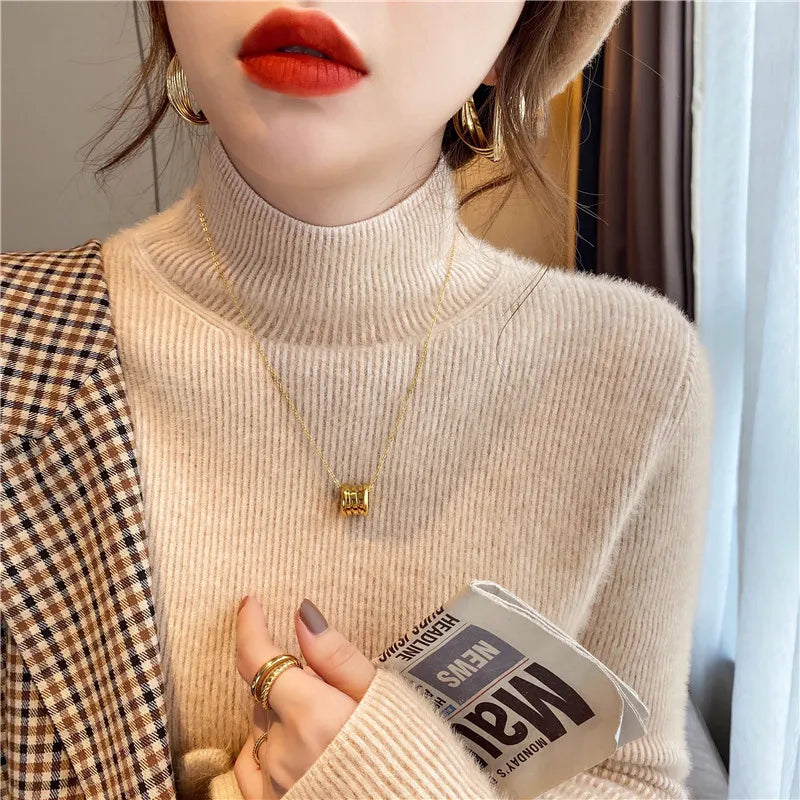 Beatriz® | Autumnal turtleneck sweater