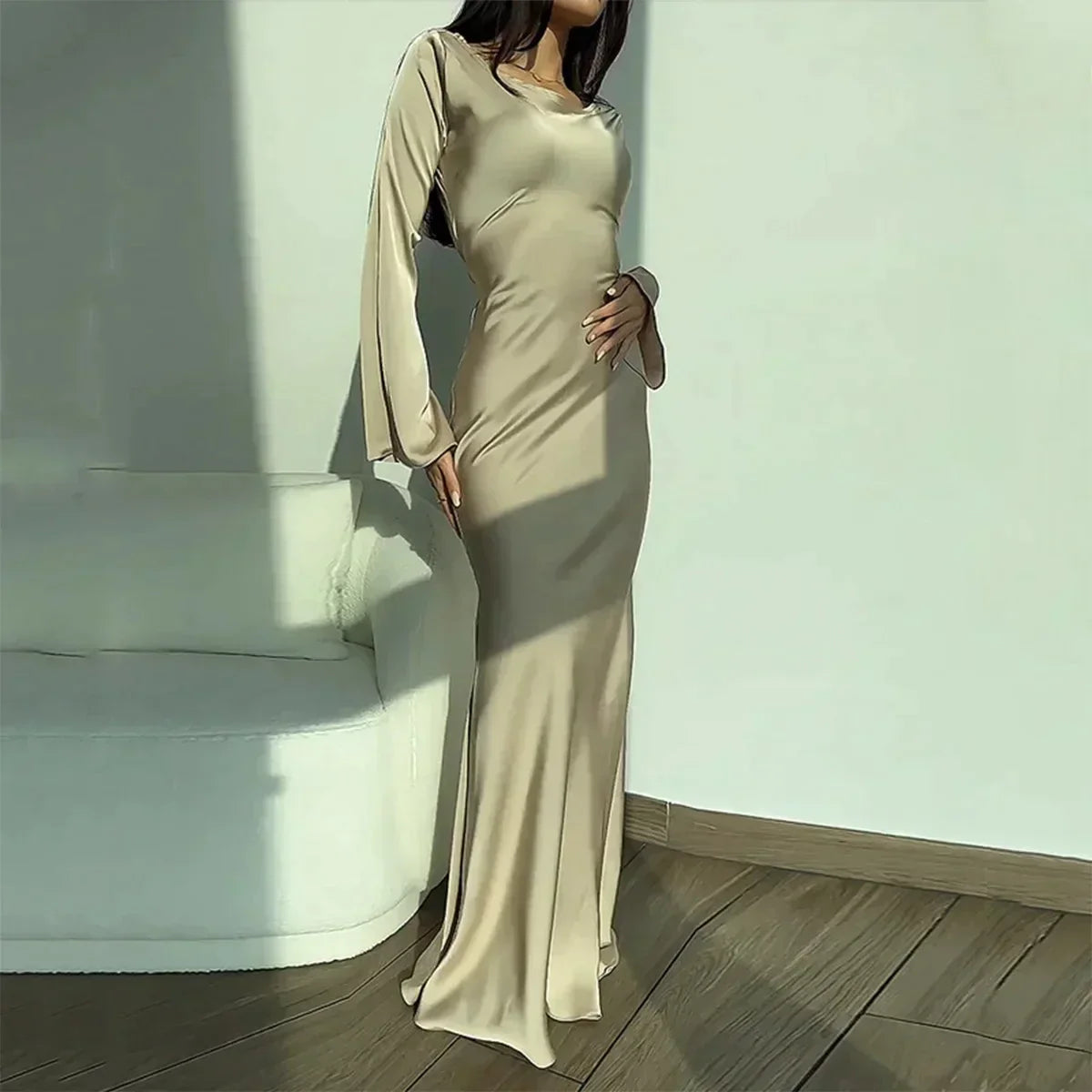 Clara® | Elegant Dress With Long Sleeves