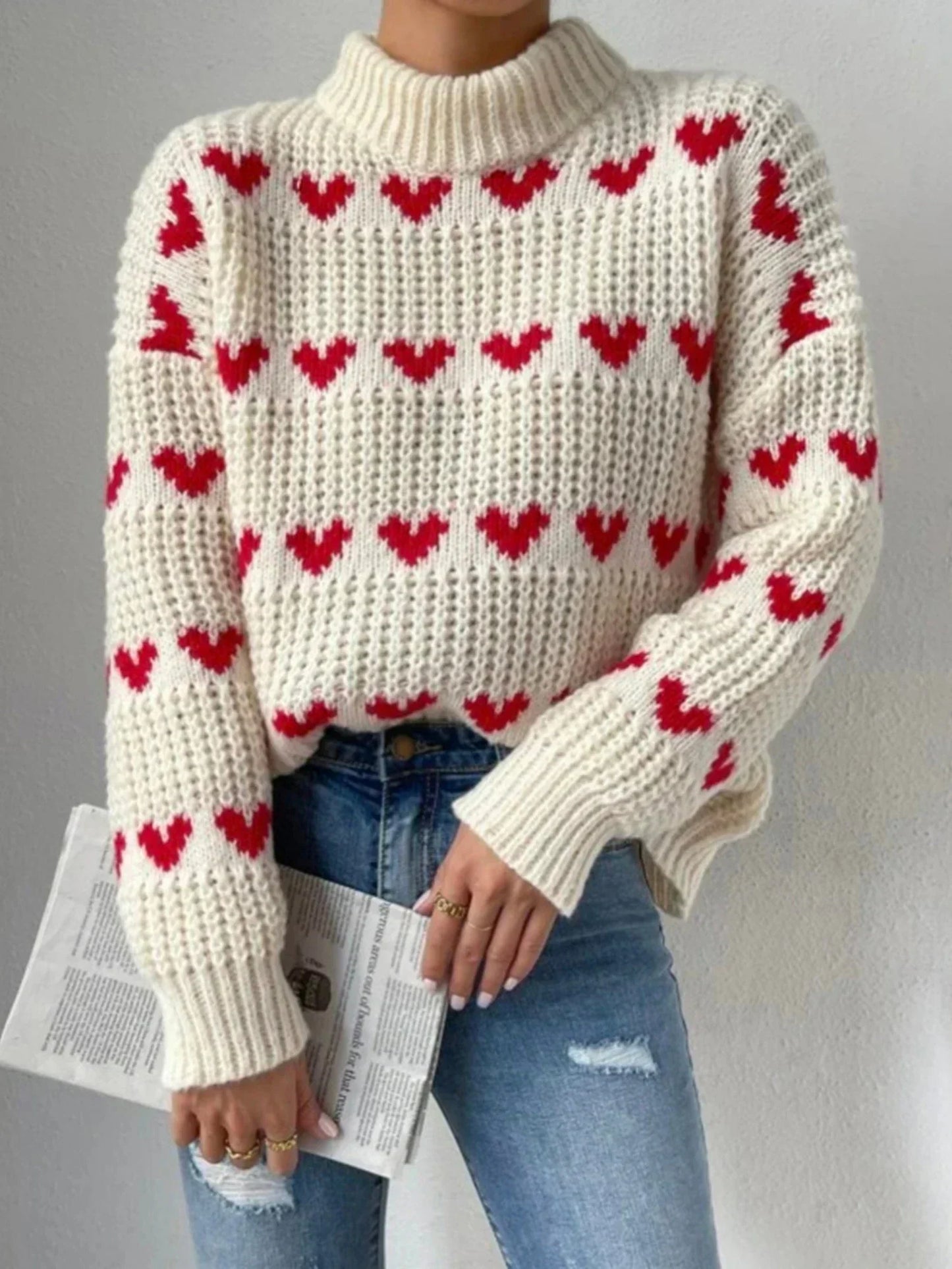 Ariadna® | Beige winter sweater with heart design for women