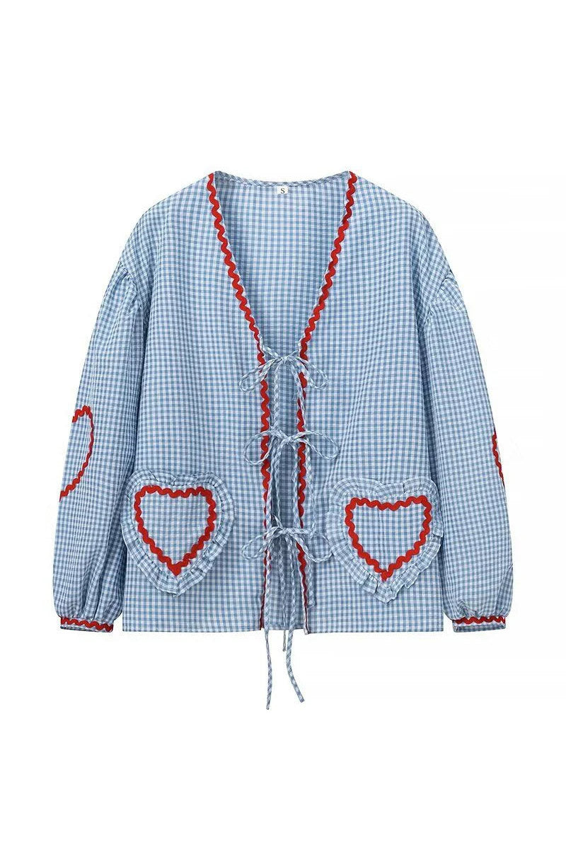 Carolina® | Checked blouse with bow and heart-shaped details