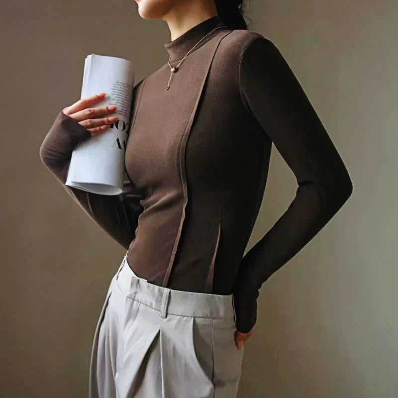 Belinda | Long sleeved turtleneck sweater for women