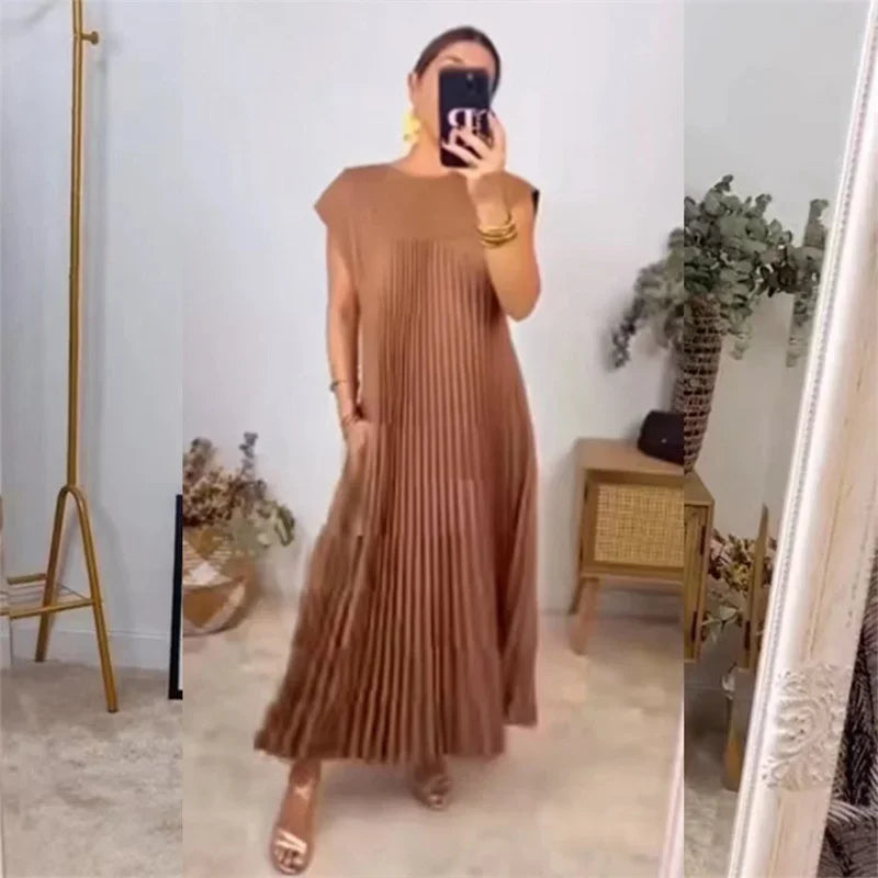 Araceli® | Elegant Pleated Maxi Dress