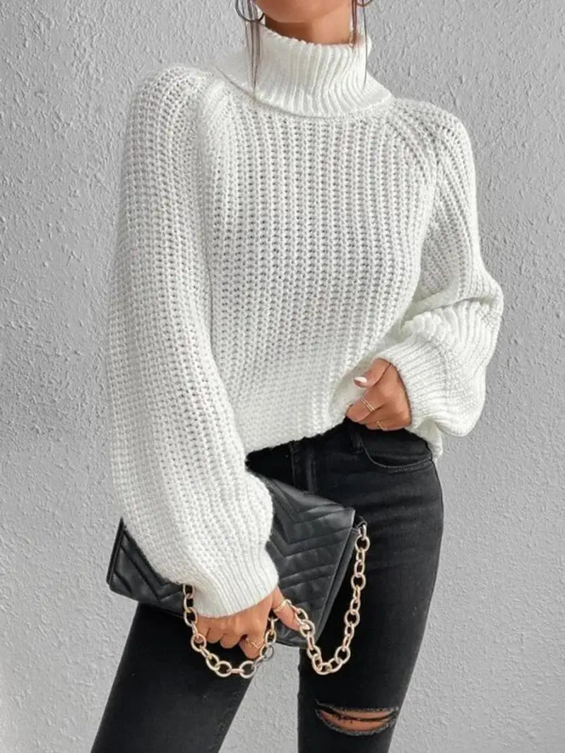 Benita | Warm sweater with belly coverage