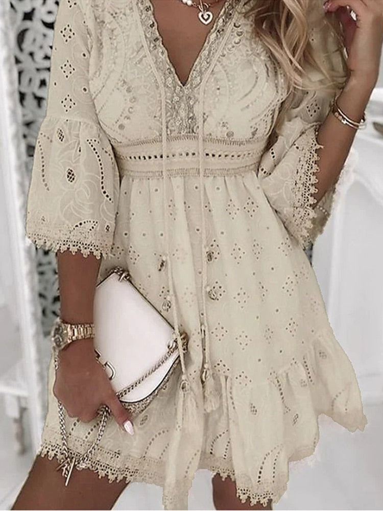 Eira® | Adorable short dress with sleeves