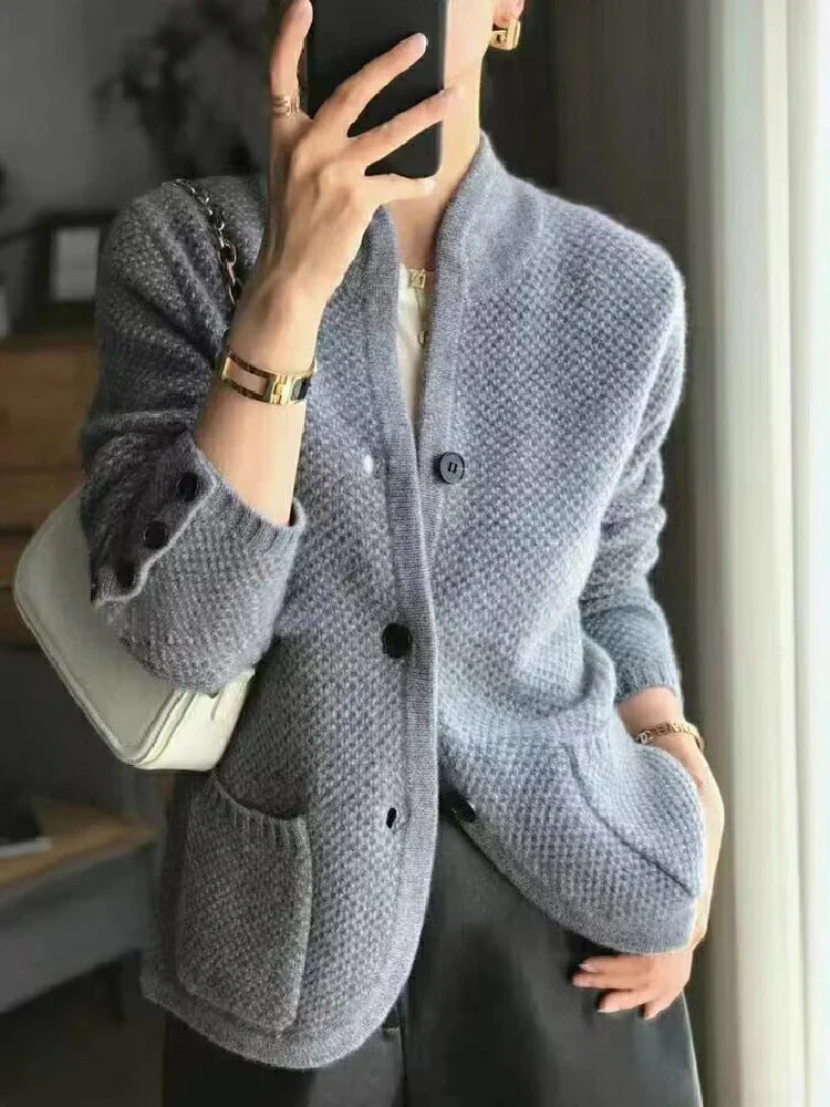 Dulce® | Elegant and versatile winter sweater