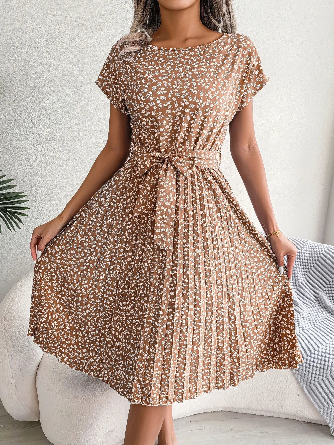 Constanza® | Summery Chiffon Dress With A Floral Pattern