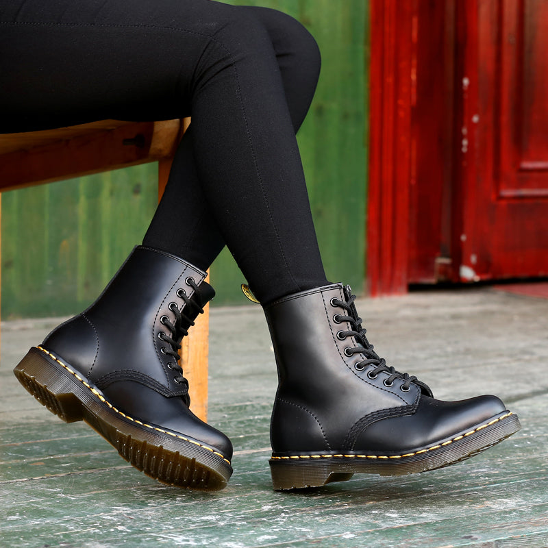 Cassandra® | Slim, high leather boots for women