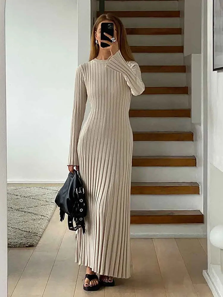Brisa® | Elegant knitted maxi dress